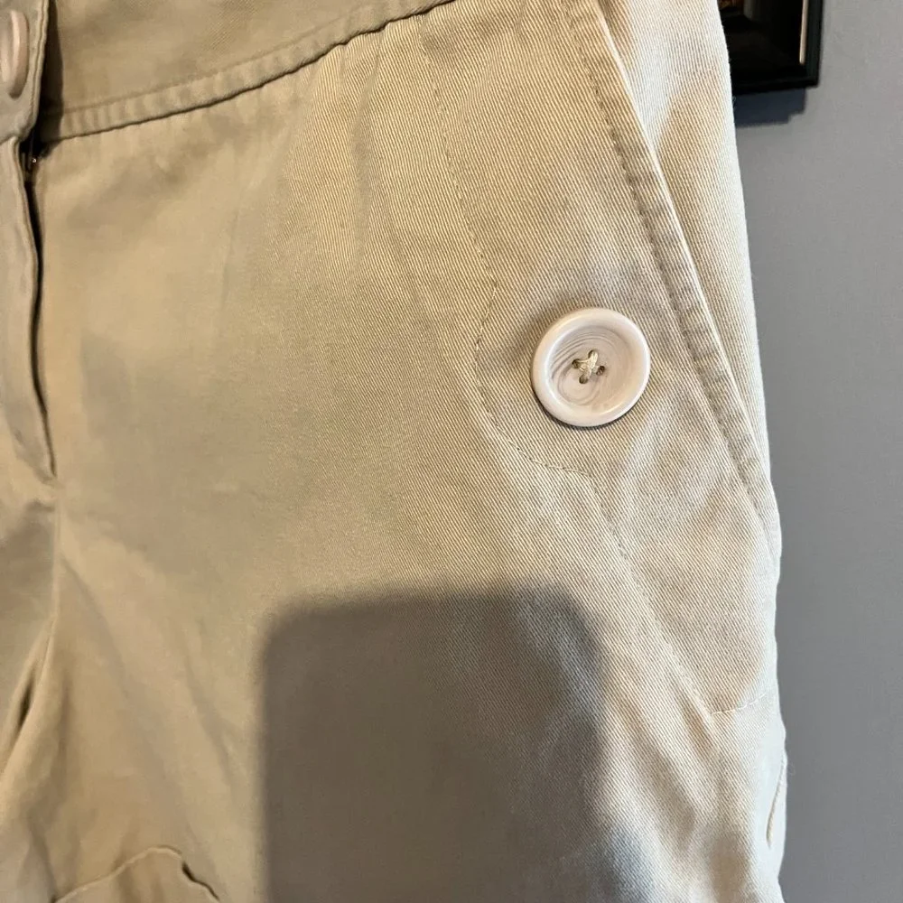 Ann Taylor Loft Khaki Shorts Sz12 - Picture 2 of 5